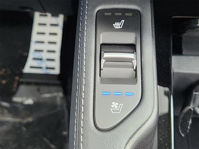 Photo of 2025 Panthera Metal Kia Telluride