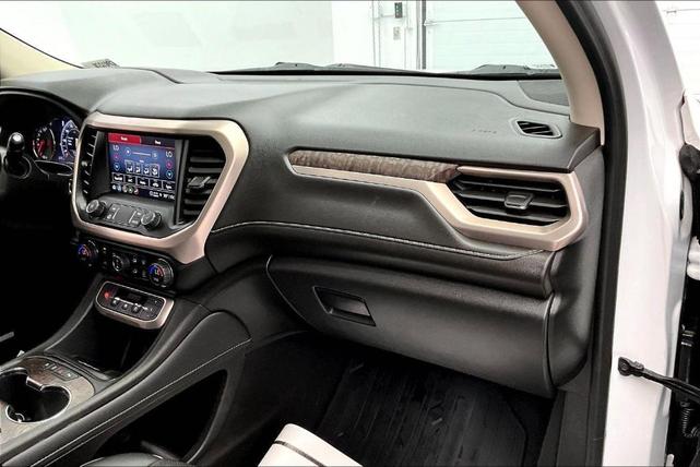 Photo of 2023 White Frost Tri-Coat GMC Acadia