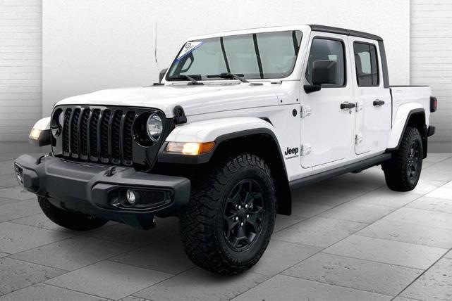 Photo of 2021 Bright White Clearcoat Jeep Gladiator