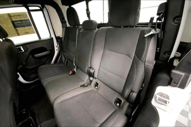 Photo of 2021 Bright White Clearcoat Jeep Gladiator