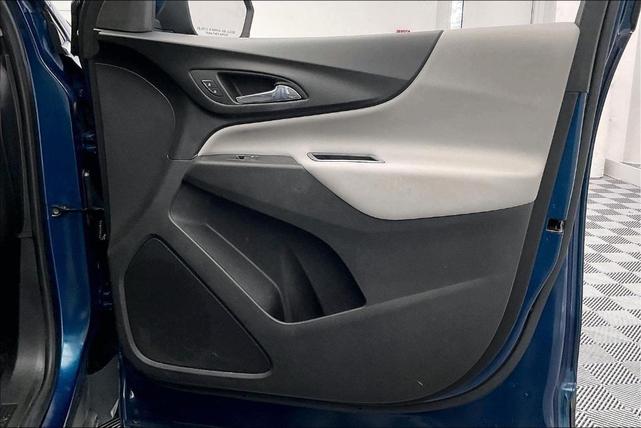 Photo of 2019 Pacific Blue Metallic Chevrolet Equinox