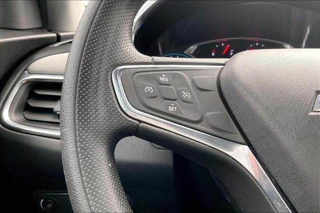 Photo of 2019 Pacific Blue Metallic Chevrolet Equinox