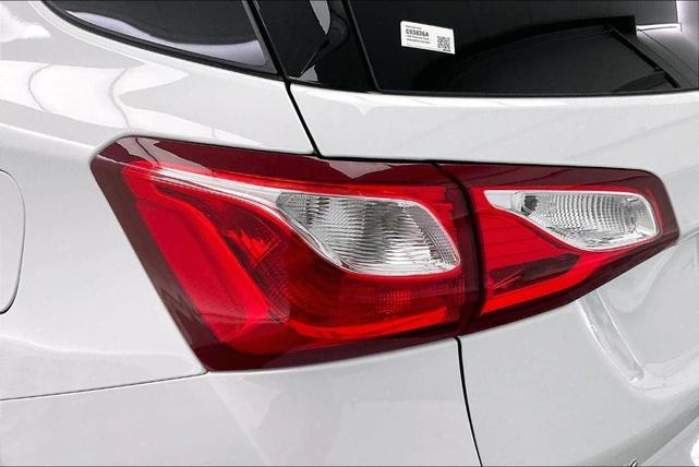 Photo of 2020 Summit White Chevrolet Equinox