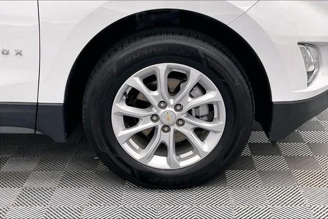 Photo of 2020 Summit White Chevrolet Equinox