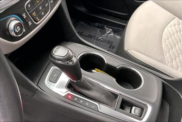 Photo of 2020 Summit White Chevrolet Equinox