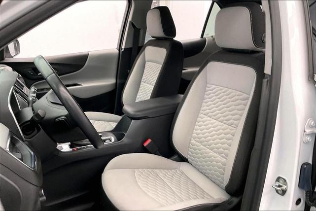 Photo of 2020 Summit White Chevrolet Equinox