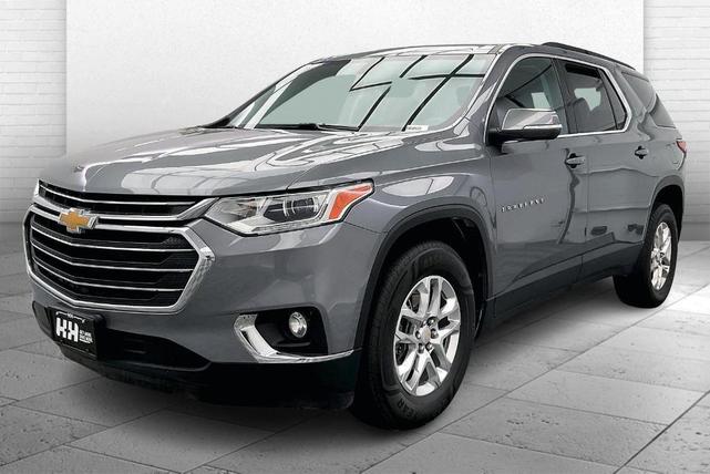 Photo of 2021 Satin Steel Metallic Chevrolet Traverse