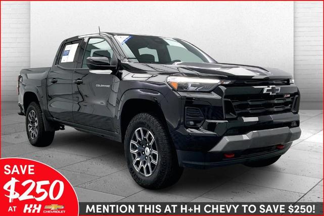 Photo of 2023 Black Chevrolet Colorado