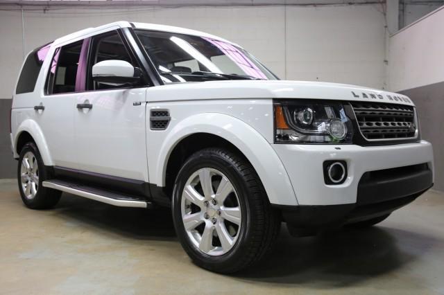 Photo of 2015 Fuji White Land Rover LR4
