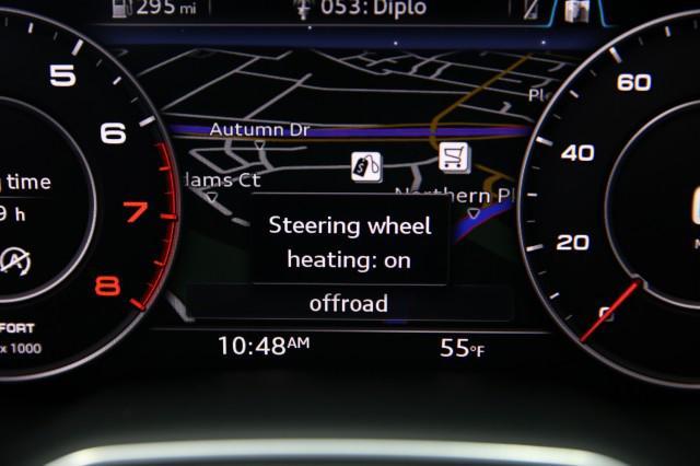Photo of 2018 Glacier White Metallic Audi Q7