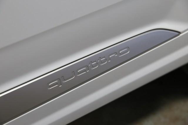 Photo of 2018 Glacier White Metallic Audi Q7