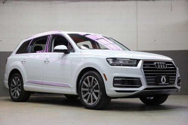 Photo of 2018 Glacier White Metallic Audi Q7