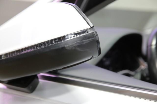 Photo of 2018 Glacier White Metallic Audi Q7