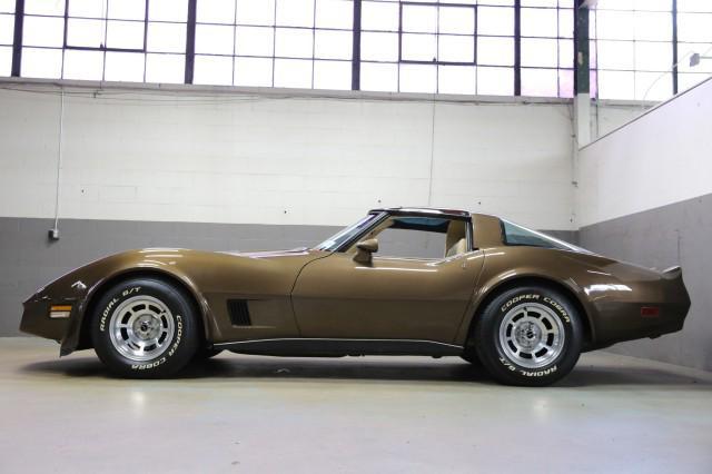 Photo of 1980 Dark Brown Metallic Chevrolet Corvette