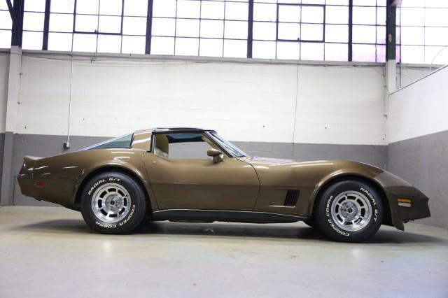 Photo of 1980 Dark Brown Metallic Chevrolet Corvette