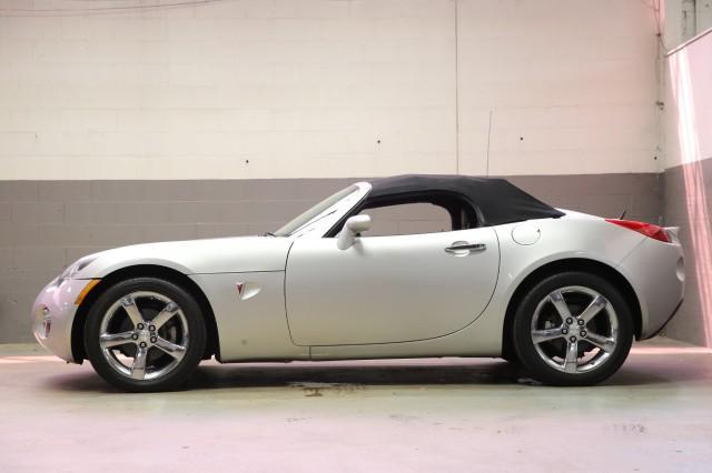 Photo of 2008 Cool (Liquid Silver Met) Pontiac Solstice