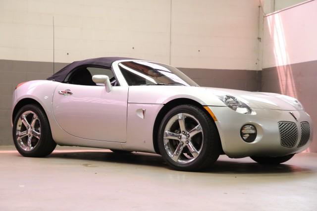 Photo of 2008 Cool (Liquid Silver Met) Pontiac Solstice