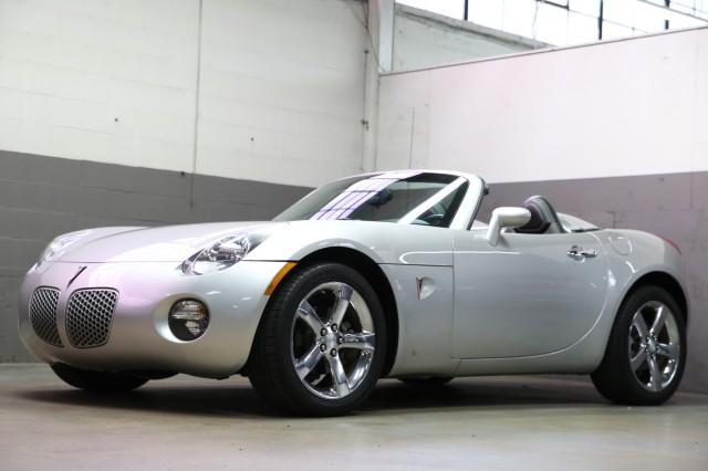 Photo of 2008 Cool (Liquid Silver Met) Pontiac Solstice