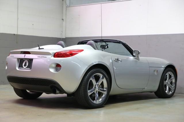 Photo of 2008 Cool (Liquid Silver Met) Pontiac Solstice
