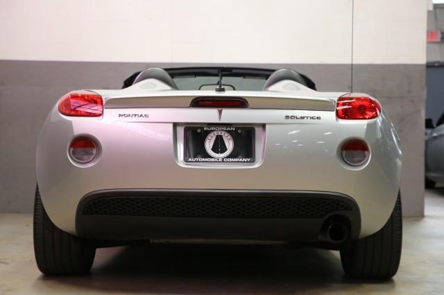 Photo of 2008 Cool (Liquid Silver Met) Pontiac Solstice