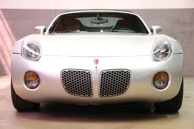 Photo of 2008 Cool (Liquid Silver Met) Pontiac Solstice