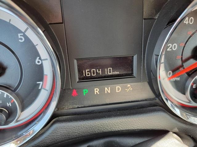 Photo of 2016 Brilliant Black Crystal Pearlcoat Dodge Grand Caravan