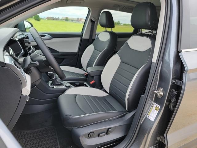 Photo of 2025 Platinum Gray Metallic Volkswagen Taos