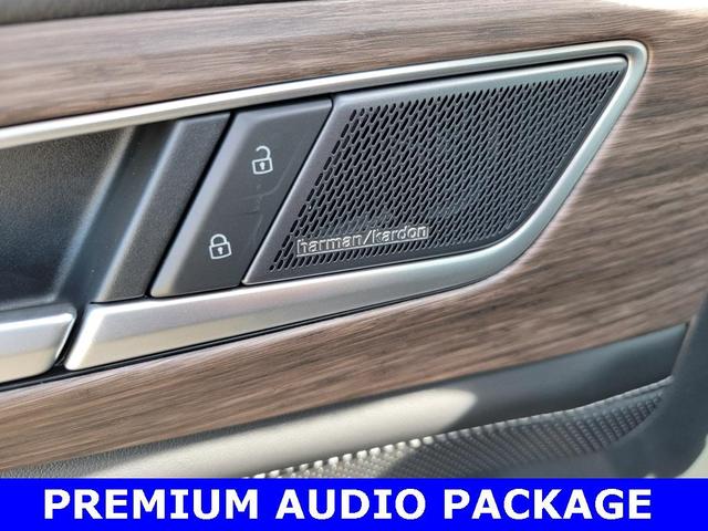 Photo of 2025 Mountain  Lake Blue Volkswagen Atlas
