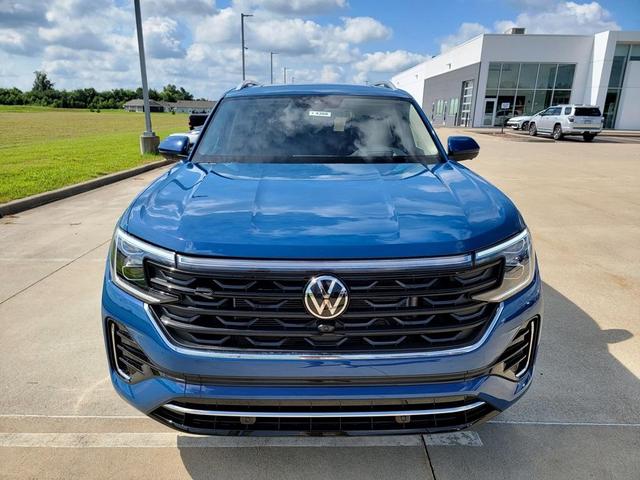 Photo of 2025 Mountain  Lake Blue Volkswagen Atlas