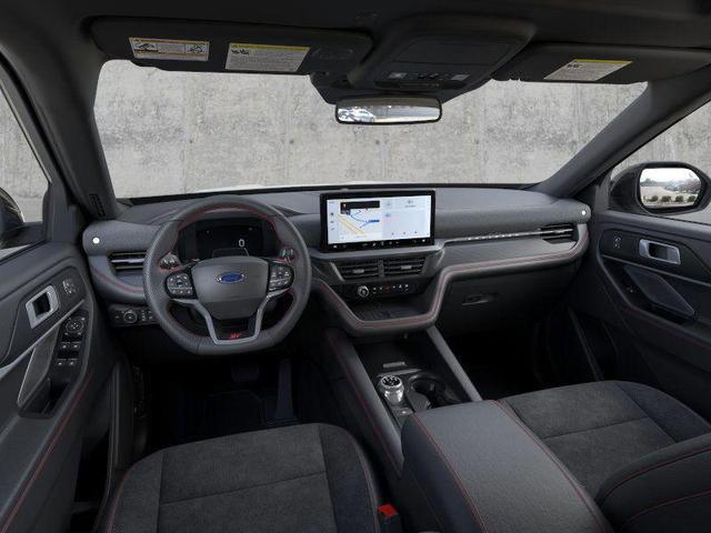 Photo of 2025 Star White Metallic Tri-Coat Ford Explorer