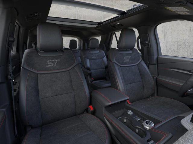 Photo of 2025 Star White Metallic Tri-Coat Ford Explorer