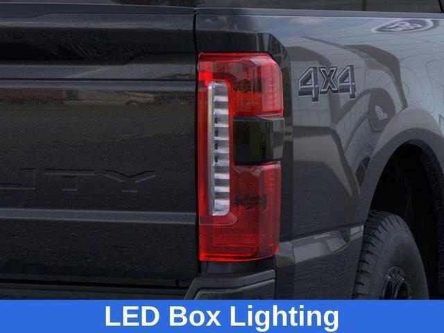 Photo of 2025 Black Metallic Ford F-350