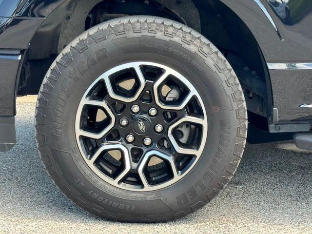 Photo of 2022 Agate Black Metallic Ford F-150