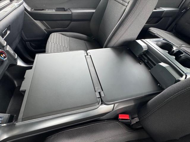 Photo of 2022 Atlas Blue Metallic Ford F-150