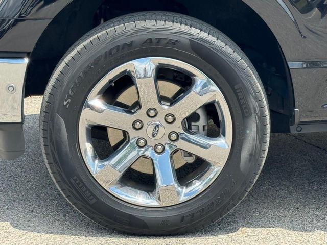 Photo of 2022 Agate Black Metallic Ford F-150