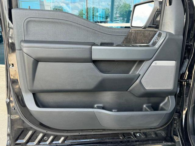 Photo of 2022 Agate Black Metallic Ford F-150