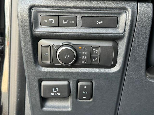 Photo of 2022 Agate Black Metallic Ford F-150