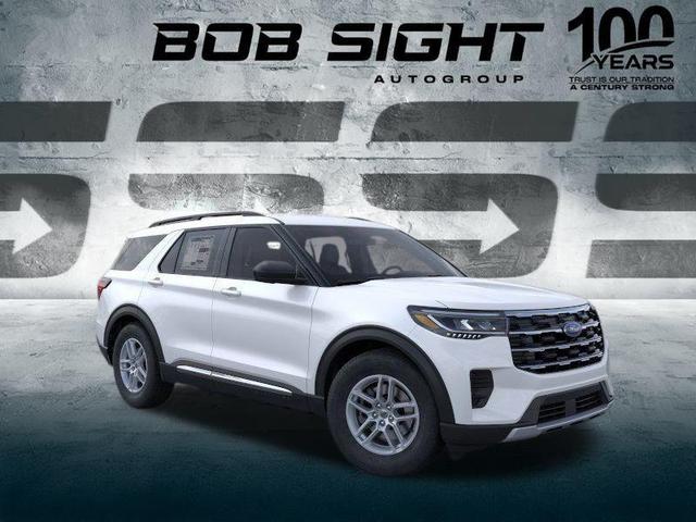 Photo of 2025 White Ford Explorer