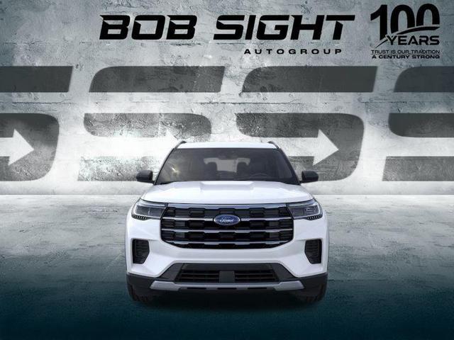 Photo of 2025 White Ford Explorer