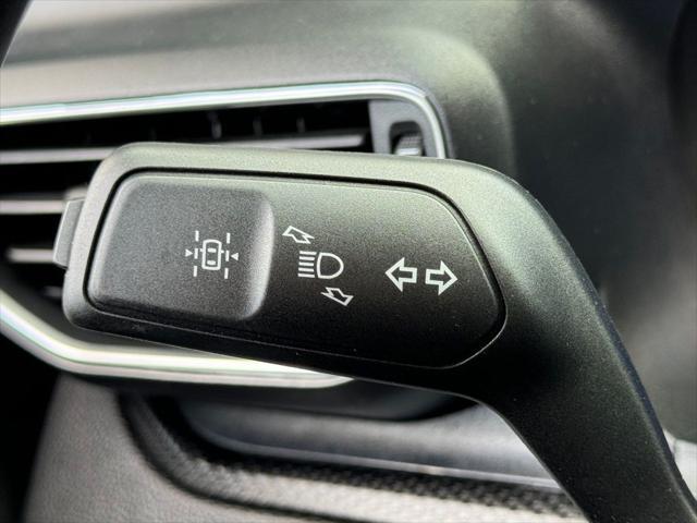 Photo of 2022 Agate Black Metallic Ford Explorer