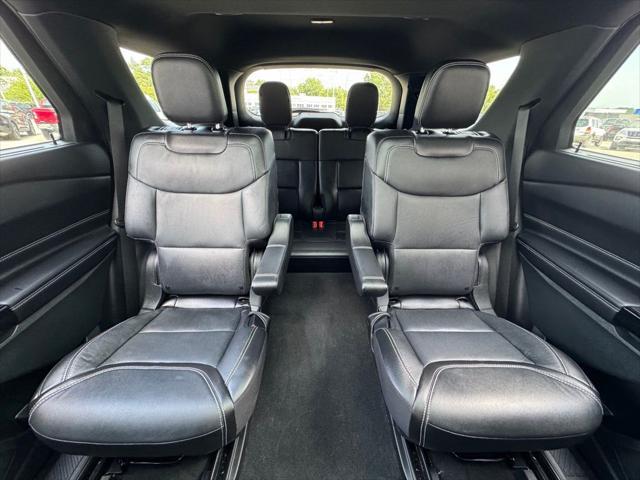 Photo of 2022 Agate Black Metallic Ford Explorer