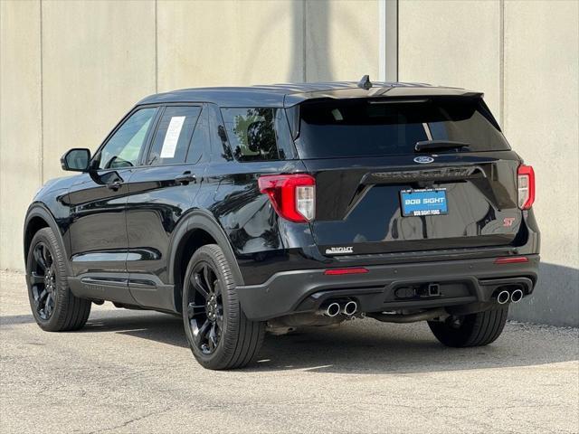 Photo of 2022 Agate Black Metallic Ford Explorer