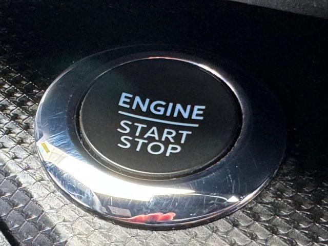 Photo of 2022 Agate Black Metallic Ford Explorer
