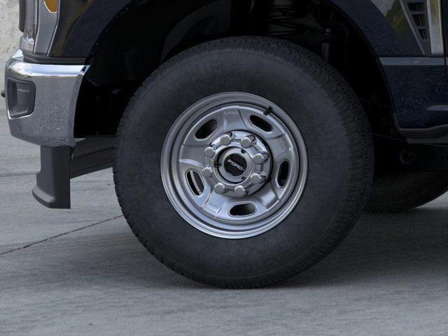 Photo of 2025 Agate Black Metallic Ford F-250