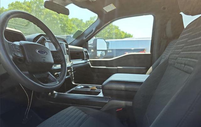 Photo of 2022 Black Metallic Ford F-150