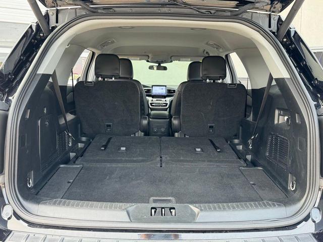 Photo of 2023 Agate Black Metallic Ford Explorer