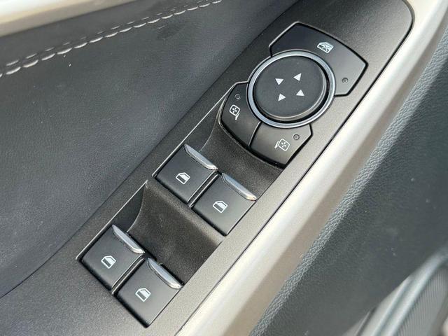 Photo of 2023 Agate Black Metallic Ford Explorer