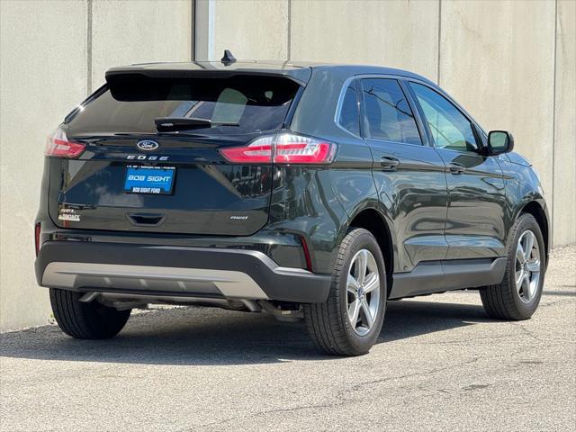 Photo of 2022 Forged Green Metallic Ford Edge