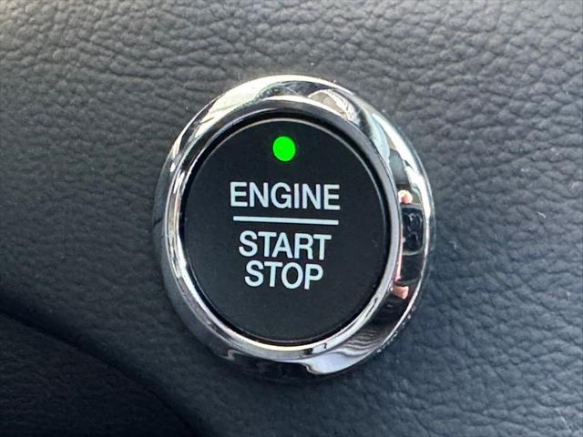 Photo of 2022 Forged Green Metallic Ford Edge