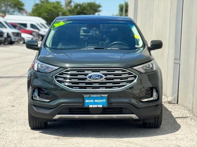 Photo of 2022 Forged Green Metallic Ford Edge